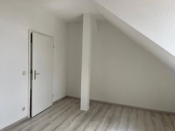 Leipziger Straße 9 mit Einbauküche, 38835 Hessen, Dachgeschosswohnung